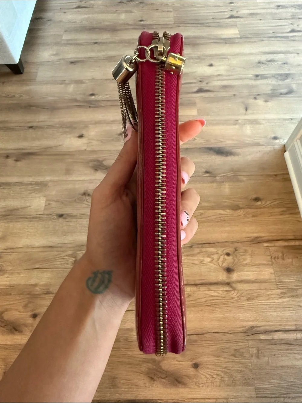 Gucci SoHo Patent Leather Zip Wallet - Picture 12 of 12